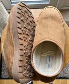 mens slippers size 45