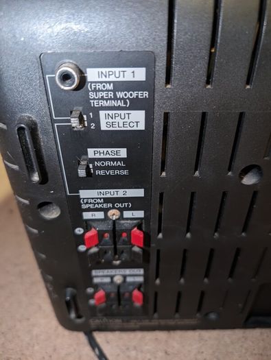 aiwa powered sub