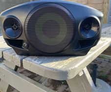 Mackie Freeplay Personal Speaker .