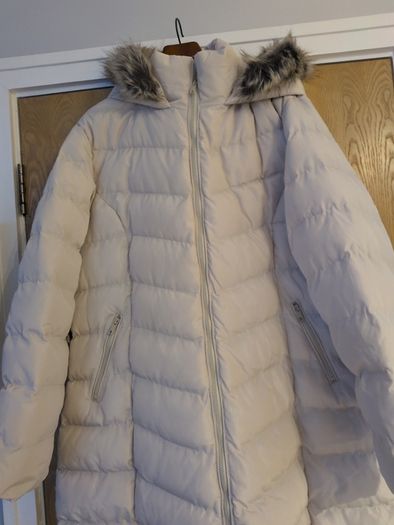 Fluid Padded Coat With Faux Fur Trim On the Hood.  S. 16-18.  B.N.W.T.