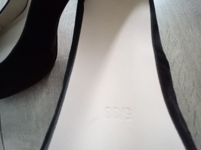 Black Heels 5/38