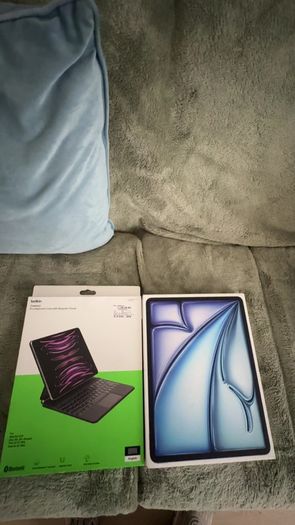 ipad air with keyboard case