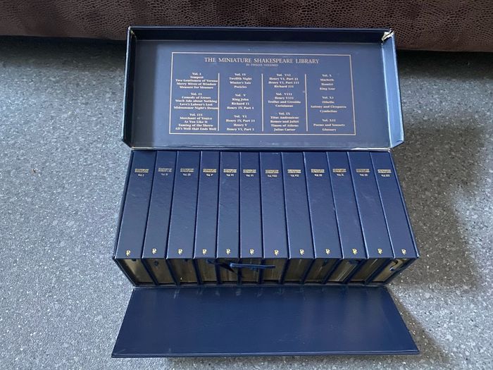 The Miniature Shakespeare Library 12 Volume Box Set Barnes and Noble