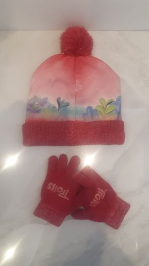 Trolls hat and matching gloves