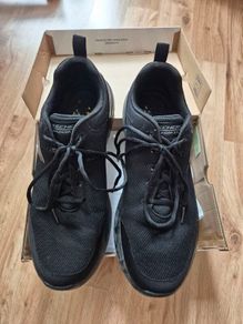 Skechers 9.5UK.