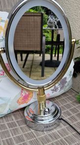 Revlon make up mirror with bulbs
