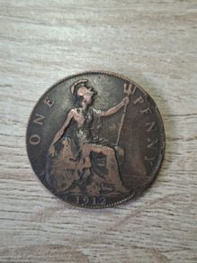 Great Britain UK 1912 One Penny George V Coin - free standard postage