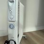 WarmLite Oil Filled Radiator Heater Excellent Condition Image 2
