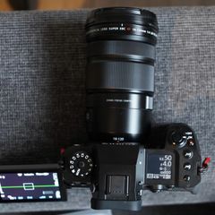 Fujifilm X-H2 & XF 18-120mm F4 LM PZ WR Extremely low Shutter count. Excellent Condition