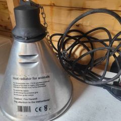 Animal heat lamp