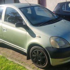 Toyota Yaris 2001