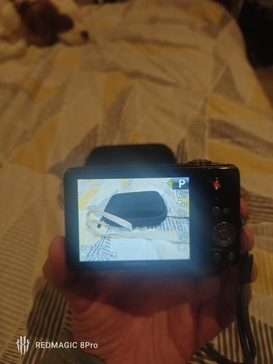 Olympus D-720