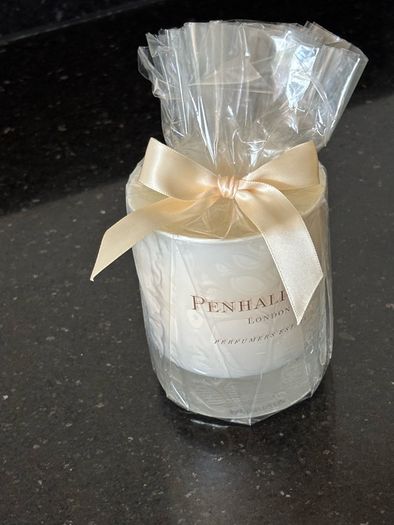Penhaligon's London Artemisia candle