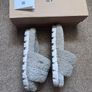 Ugg fur slippers size 38 Image 4