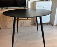 Round dining table 100cm