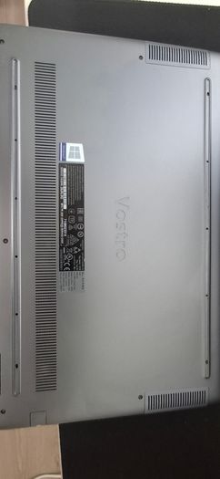 Dell Vostro 5590