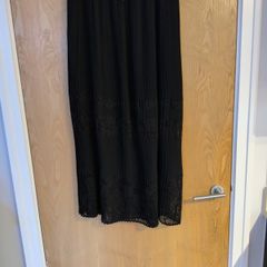 M&S Pleated  Black Skirt With  Lace Sections.   S.12.(40)  B.N.W.T.