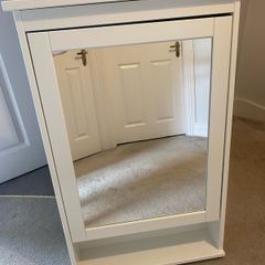 Bathroom cabinet