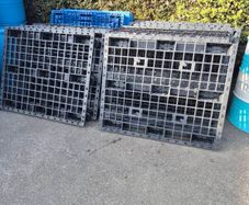 plastic pallets