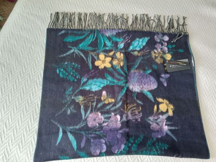 FRAAS Scarf Pashmina