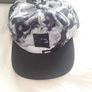 Caps and snapbacks Image 2