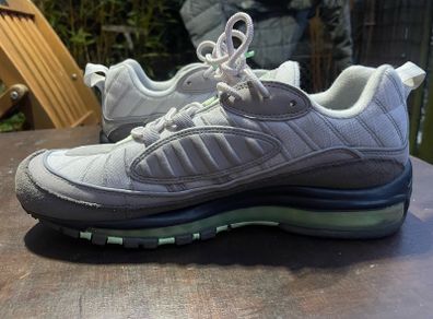 Nike Air Max 98 Size 9