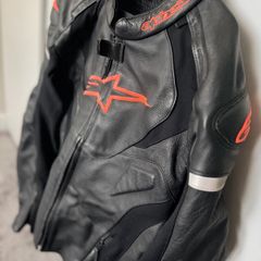 Alpinestars Tech Leather Jacket & Missile V2 Leather Pants - Matching 2-Piece Suit - Excellent Condition