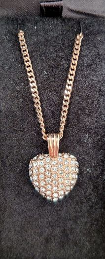 Seksy Rose Gold Watch and necklace