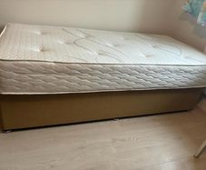 Respa Insignia 3 Mattress & Odearest Fabric Divan Base