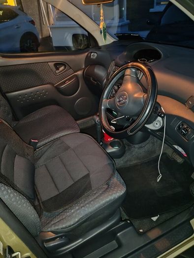 2005 Toyota Yaris