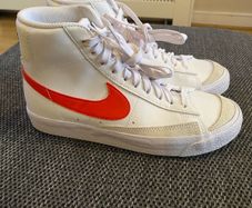 Nike Blazer Mid '77 UK4.5 (23.5cm)