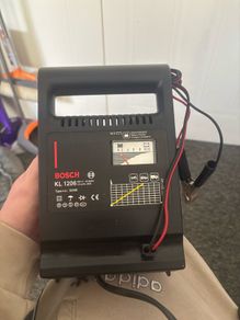 bosch car battery charger