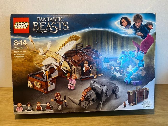 LEGO Fantastic Beasts Newt's Case of Magical Creatures