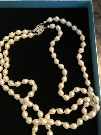 pearl necklace