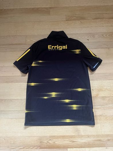 Official O'Neills 2022 Derry GAA Goalkeeper Jersey - Men's Small
