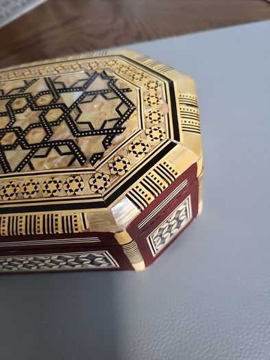 Trinket/jewellery box