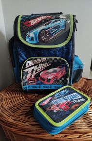 Hot Wheels backpack & pencil case