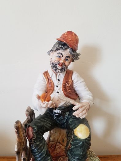 Ceramic figurine