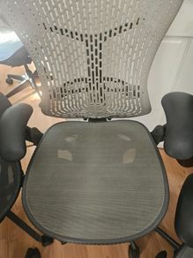 Herman miller mirra 1