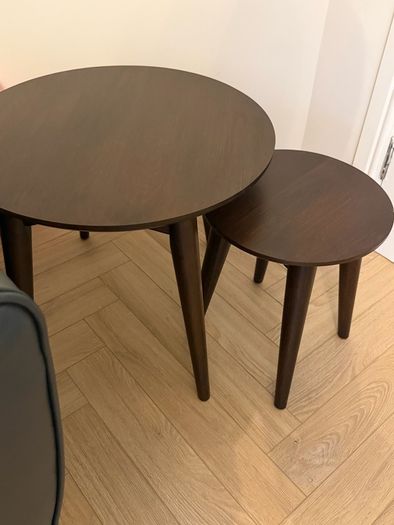 2 sets (4tables) nesting tables Murphy home