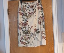 River Island Cream Wrap  Style  Skirt. S.16    B.N.W.T.