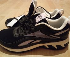 Sport Shoes Trainers.