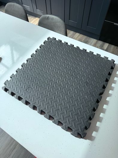 20 x Interlocking Gym Mats 60cm x 60cm