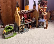 Harry Potter Magical Minis; Hogwarts Castle and additional Playsets