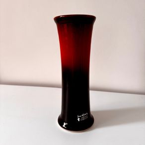 Colourful Louis Mulcahy Vase in red / brown-black Colour way