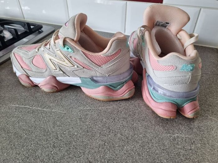 New balance  9060