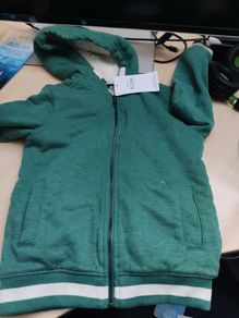BNWT M&S Age7 zipped hoodie