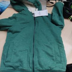 BNWT M&S Age7 zipped hoodie