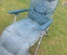 sun loungers