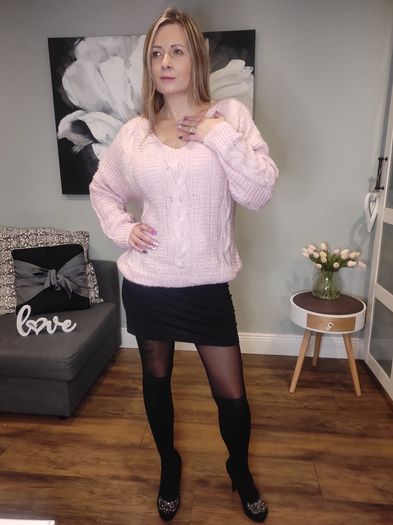 Sweater with golden chain 6-12 size